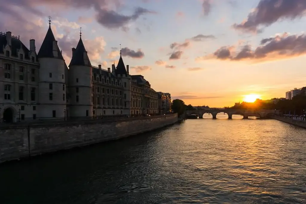 Paris : culture, croisière et ambiance de Noël